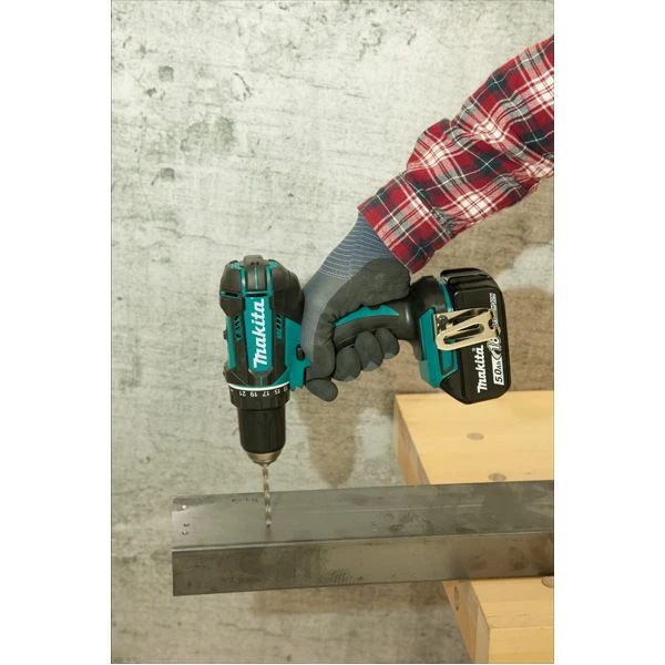 Makita DDF482RFJ 18V Li-Ion Accu Boor-/schroefmachine Set (2x 3.0Ah Accu) In Mbox - Afbeelding 5